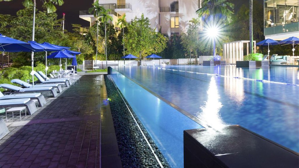 瑞地格乐：亚克力透明游泳池-新加坡ONE°15酒店案例